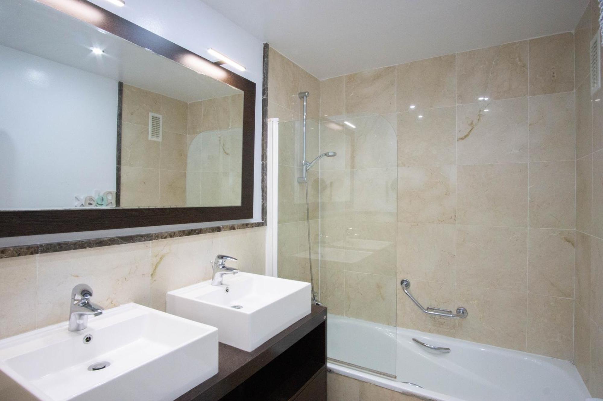 Beautiful Apartment With Stunning Sea Views And A Large Terrace! トロクス・コスタ エクステリア 写真