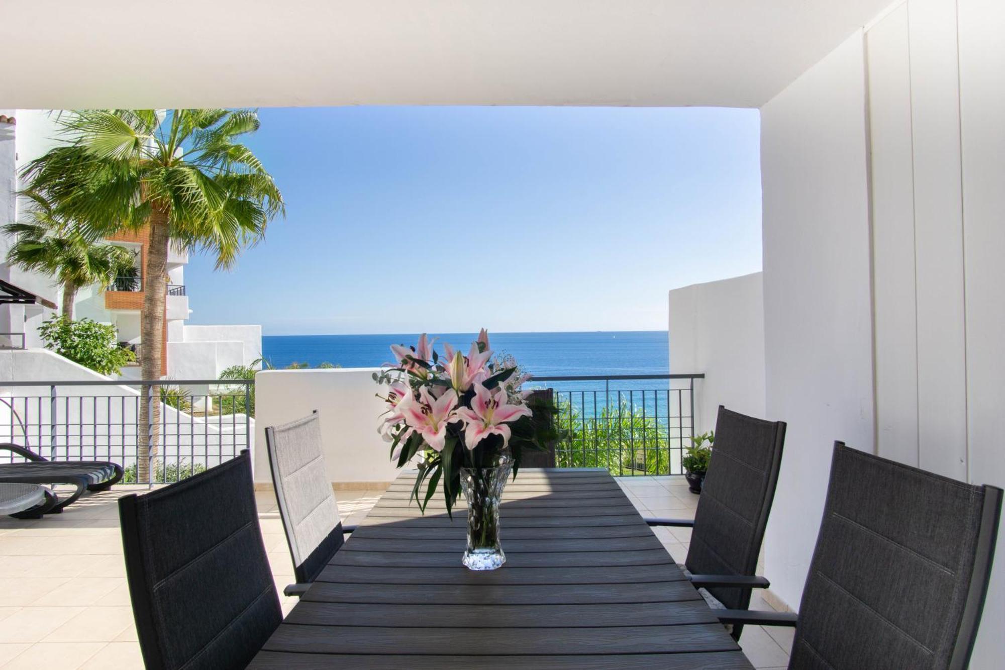 Beautiful Apartment With Stunning Sea Views And A Large Terrace! トロクス・コスタ エクステリア 写真